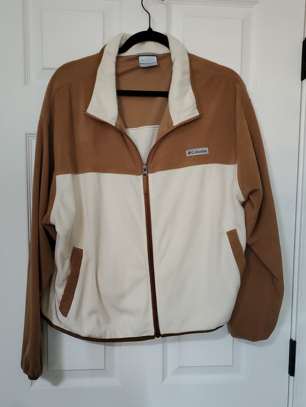 Columbia Women's Two-Tone Cream and Brown Fleece Jacket